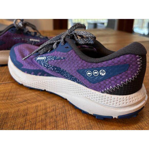 Brooks Divide 4 Purple Navy Womens Hiking Trail Running Shoes Size 6.5 EUC - Picture 6 of 11